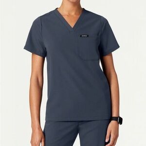 Rhena Essential 1-Pocket Scrub Top grey